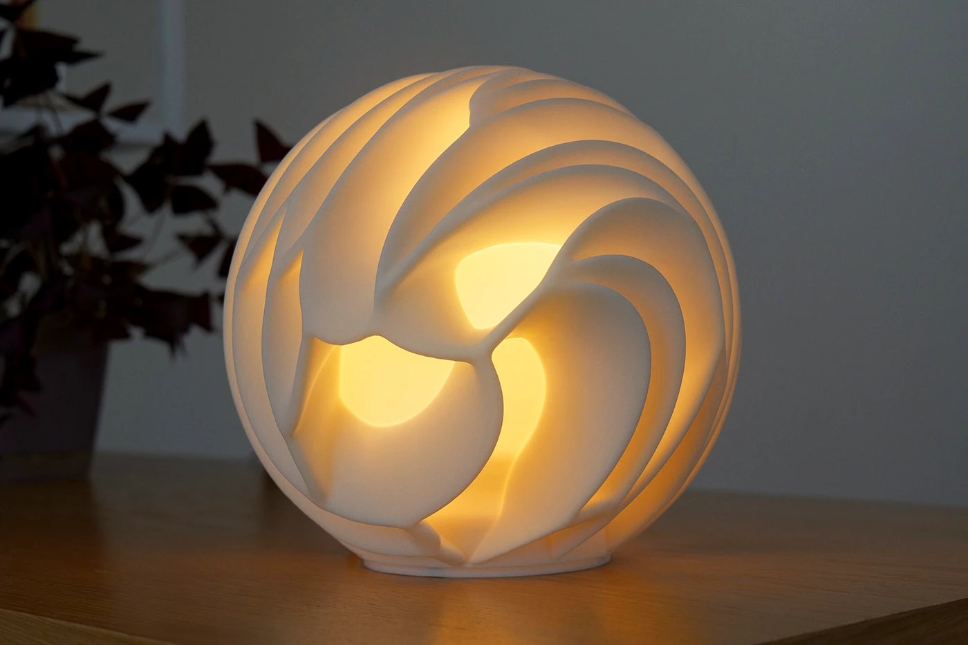 LEORA，lamps and lanterns，Sculpture lamp，Sphere Design，pla，