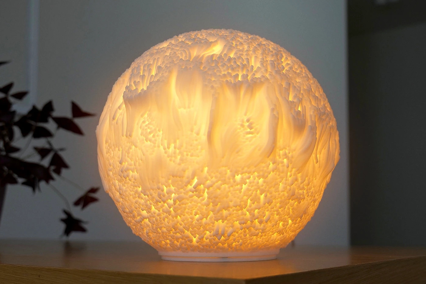LEORA，lamps and lanterns，Sculpture lamp，Sphere Design，pla，