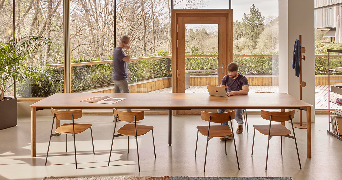 Laga，table，TREKU，metallic color point，Nordic furniture，