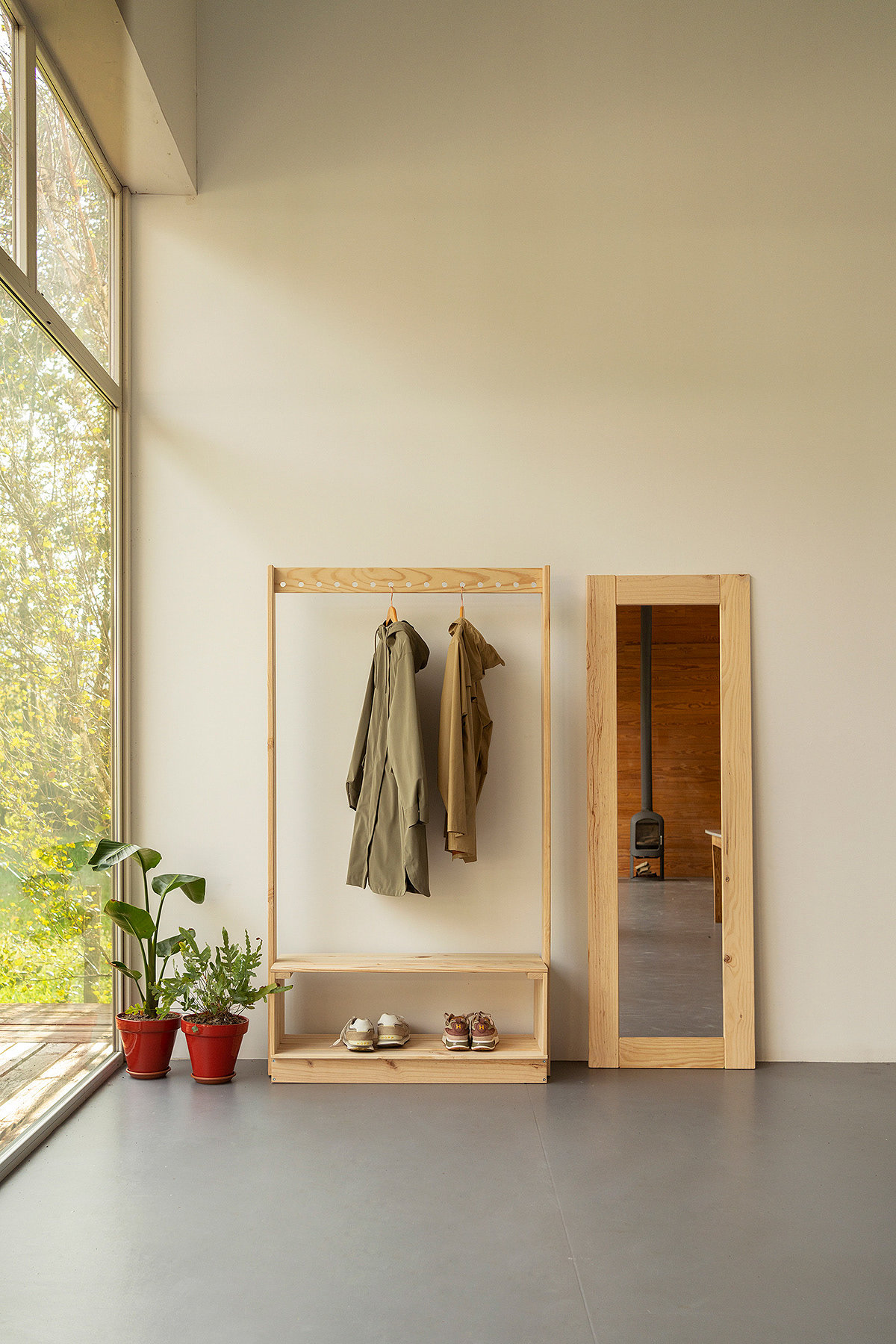 Beka，Coat rack，Fruit Box Inspiration，woodwork，Shoes and clothing partition，