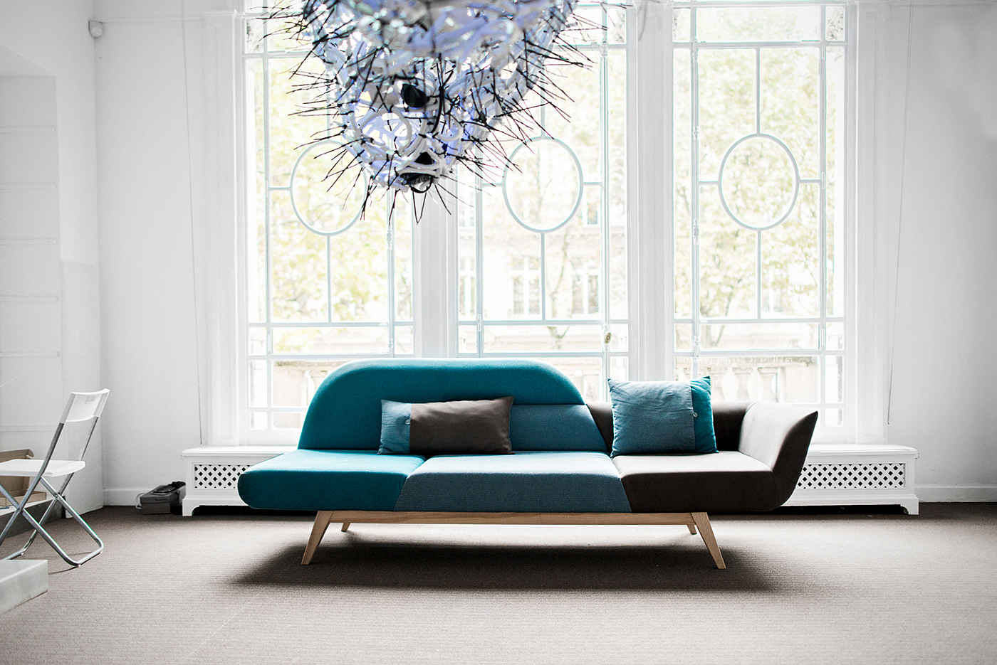 sofa，furniture，colour，chair，