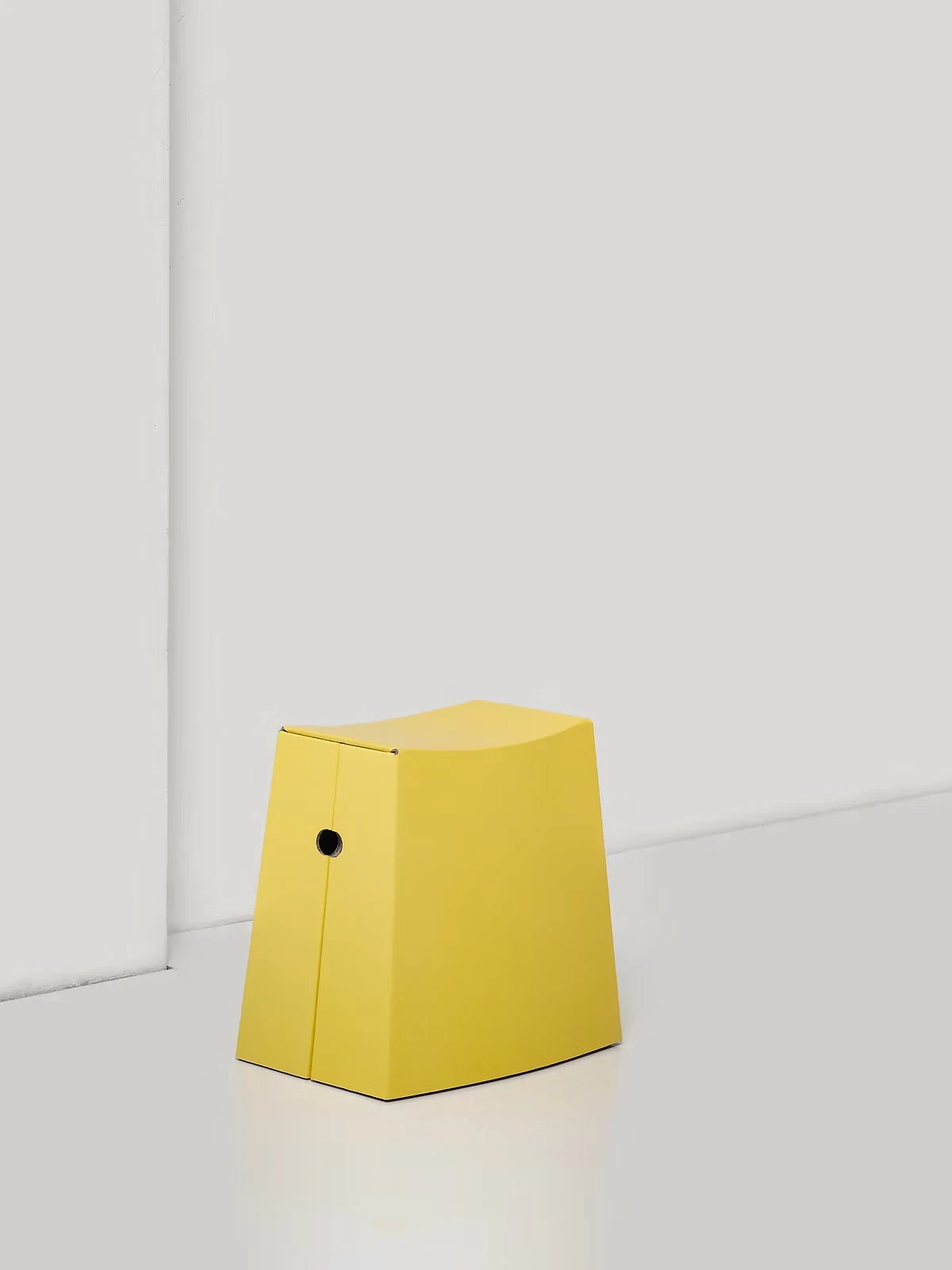 workshop，stool，carton，Comfortable load-bearing，Flat packaging，