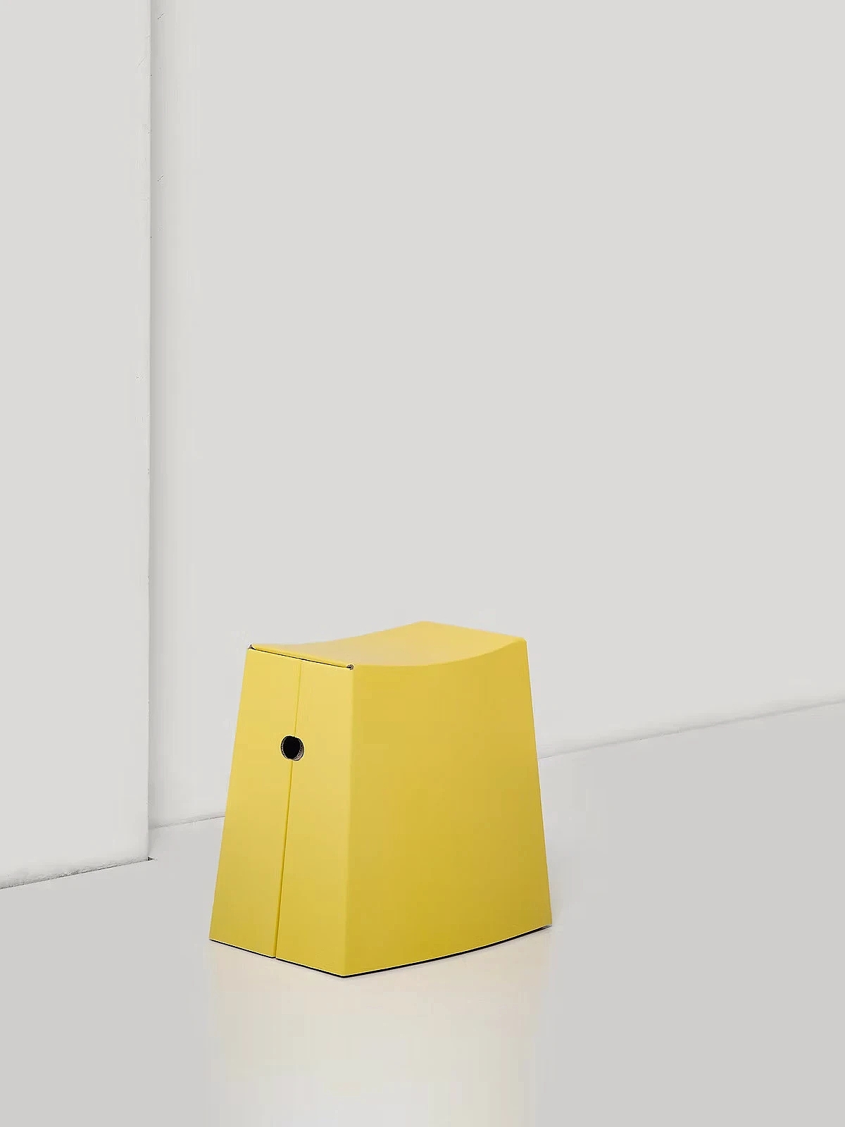 workshop，stool，carton，Comfortable load-bearing，Flat packaging，