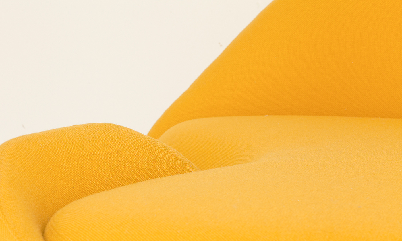 leisure time，chair，lounge，The Lounge，yellow，