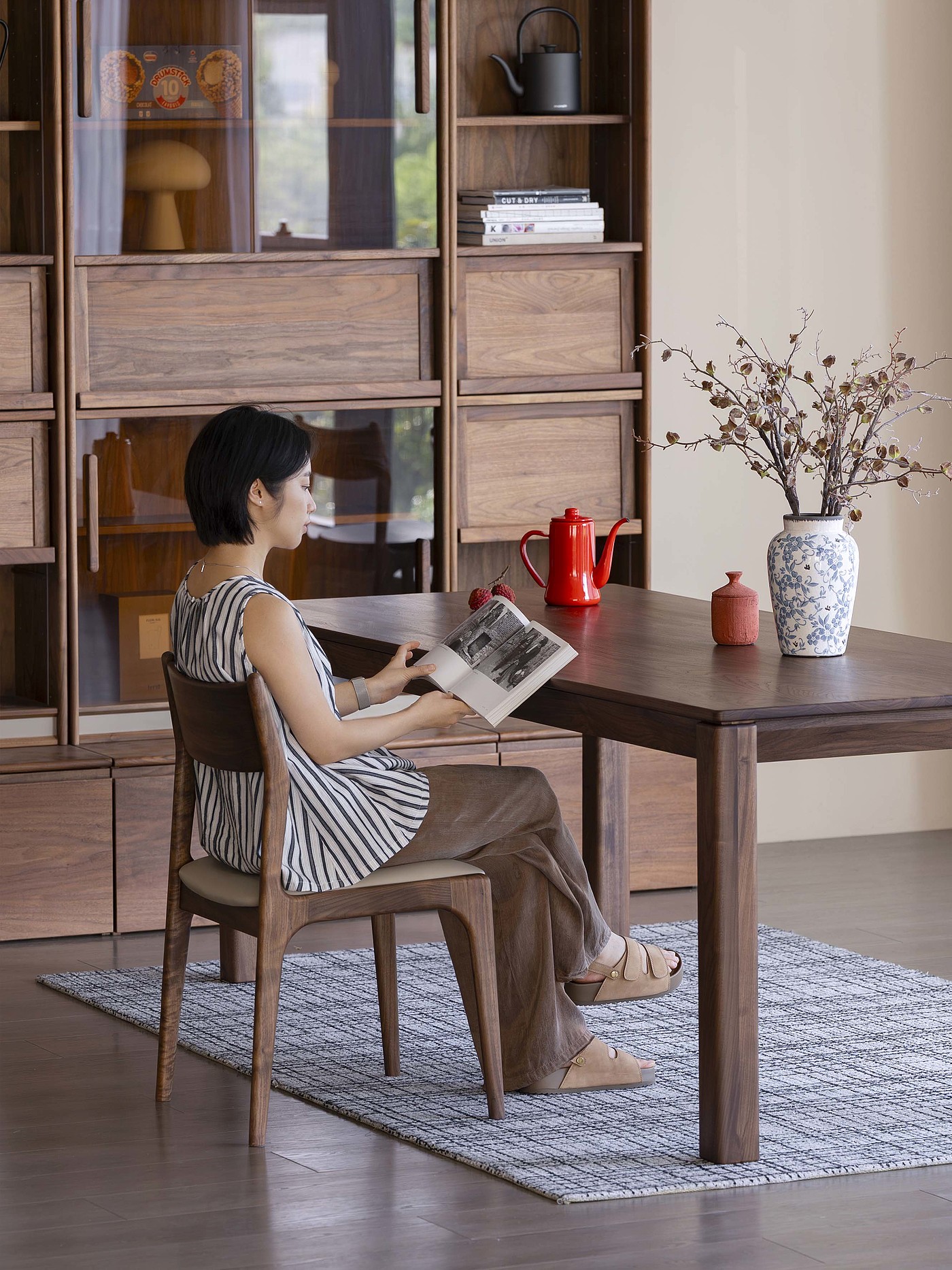 Black walnut furniture，Solid wood furniture，Original design，furniture design ，Solid wood dining table，Large board table，Residential Furniture，