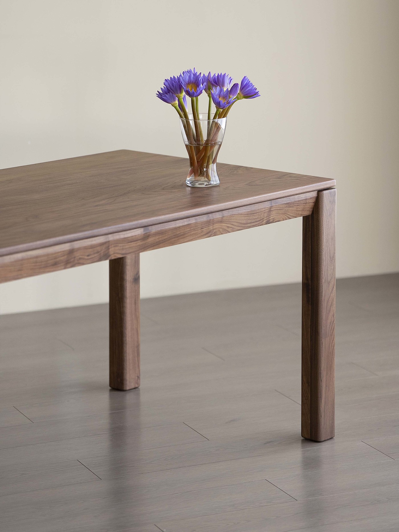 Black walnut furniture，Solid wood furniture，Original design，furniture design ，Solid wood dining table，Large board table，Residential Furniture，