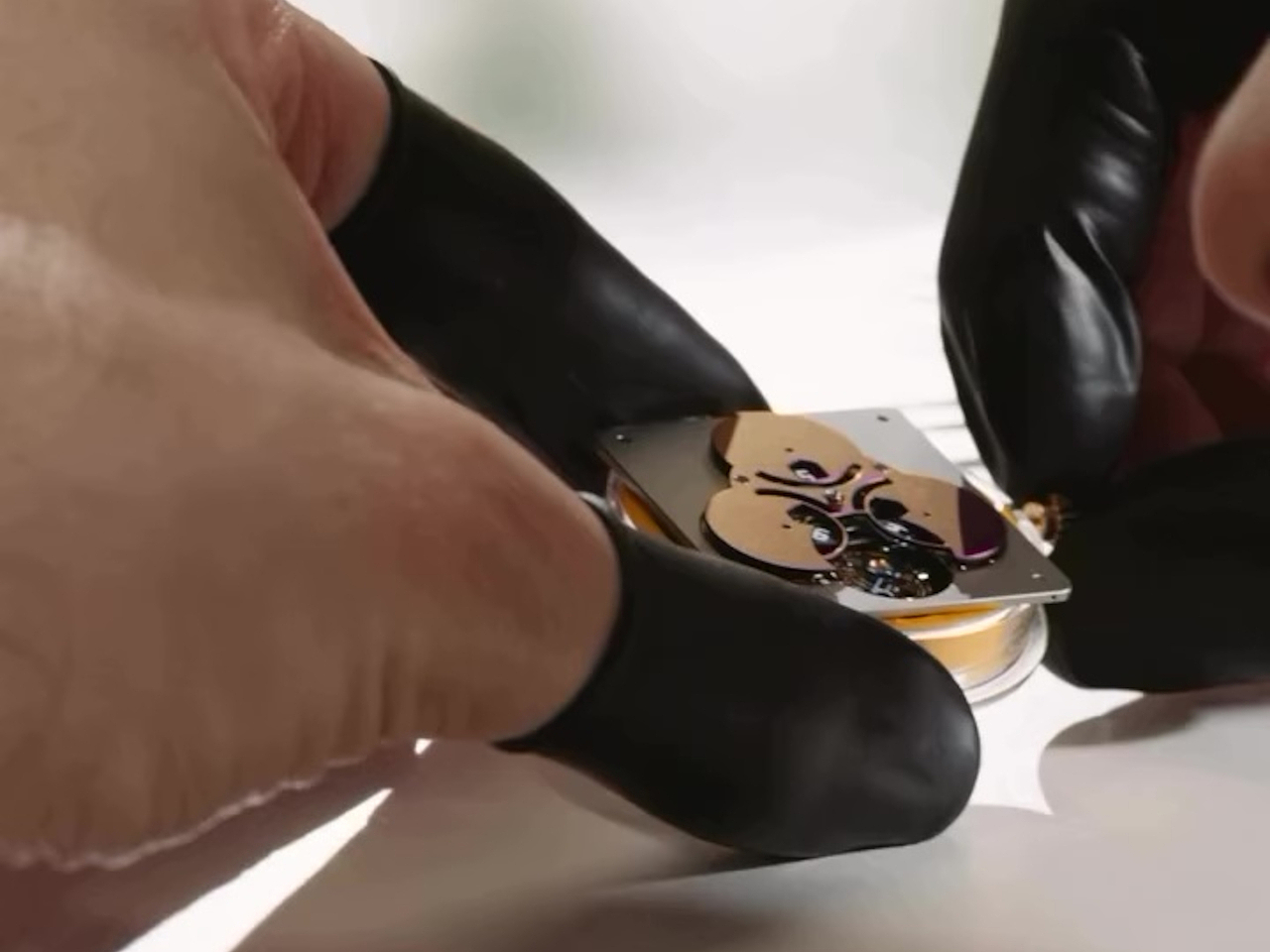 RETROVISION '85，Wristwatch，Wrist watch，Fashion products，