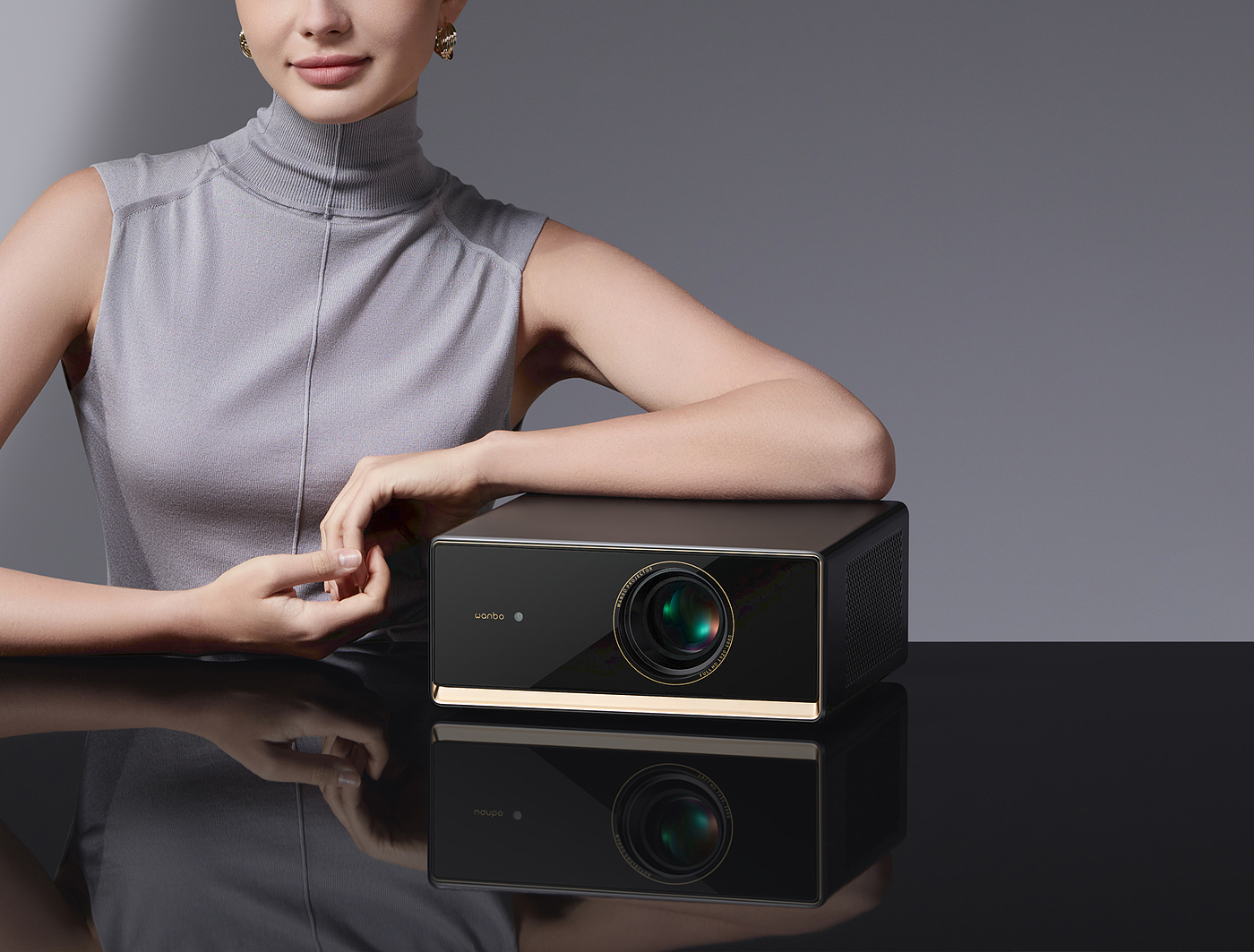 Projector，