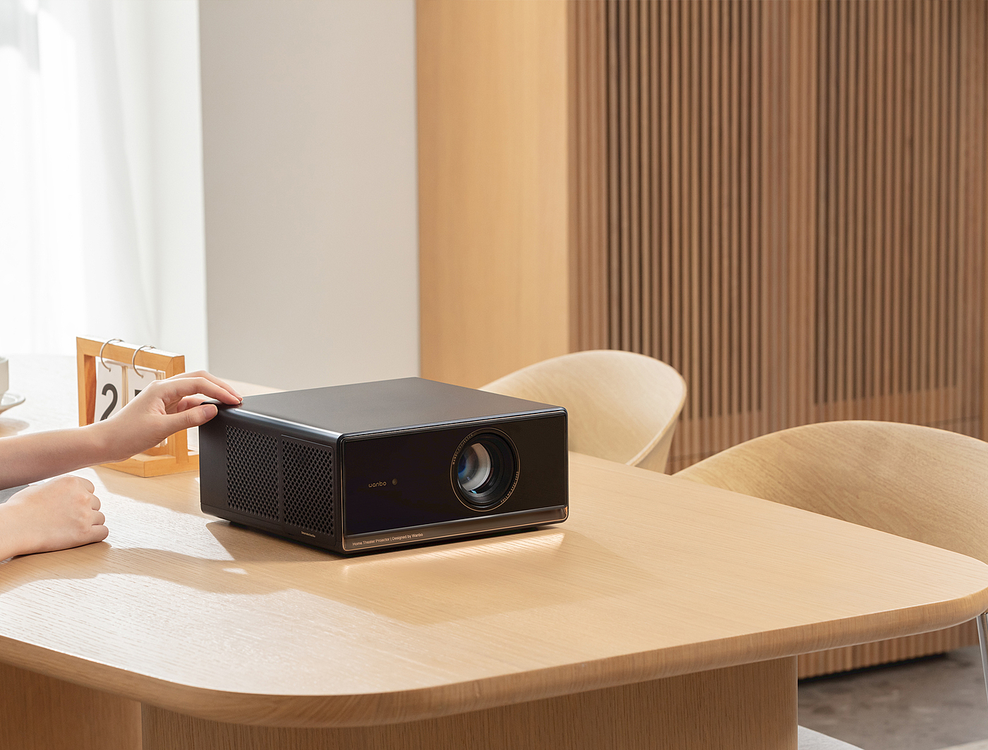 Projector，