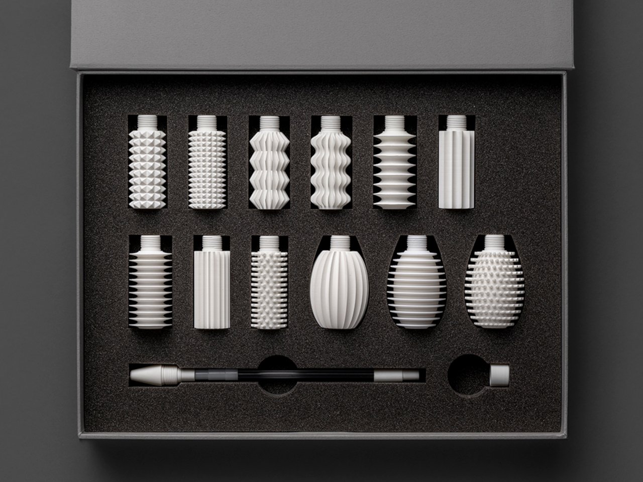 NEWRON，Organic modeling，3D printing，tactile stimulation，creative writing，