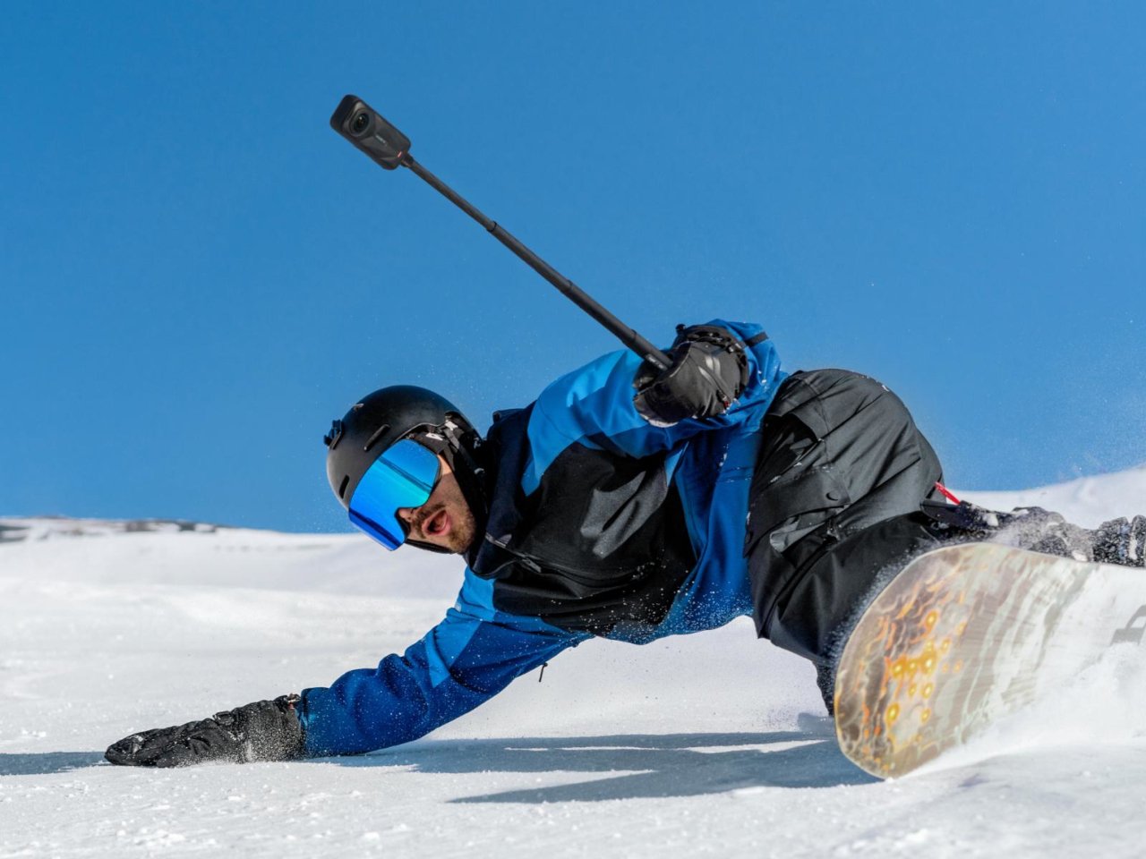 Insta360 X5，Motion camera，8K video，Drop-resistant and waterproof，Outdoor shooting，