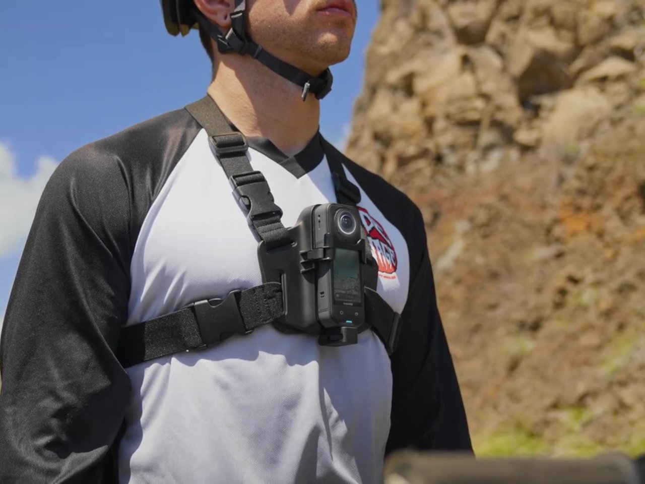 Insta360 X5，Motion camera，8K video，Drop-resistant and waterproof，Outdoor shooting，