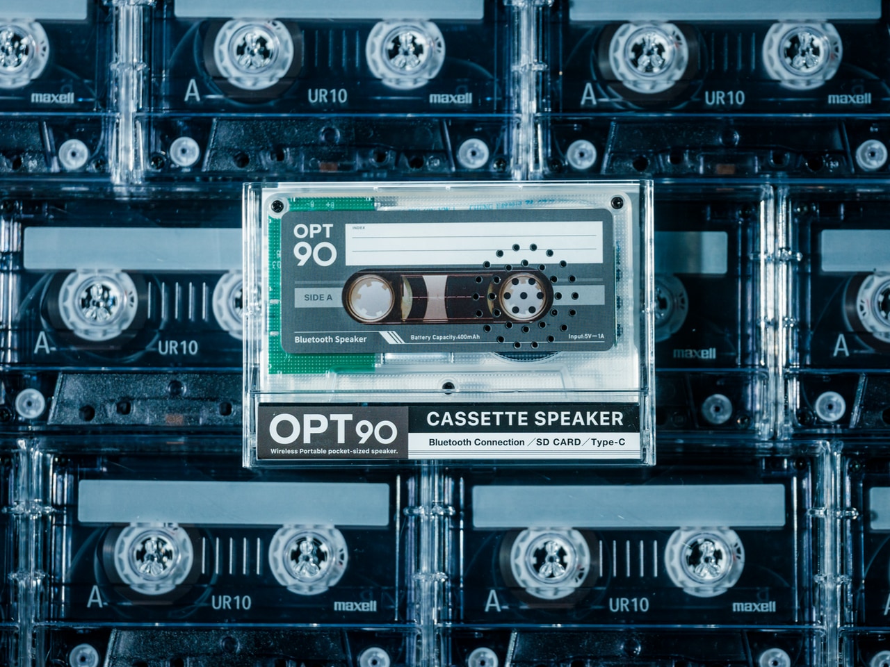 Side A，loudspeaker box，Retro nostalgia，Portable，Lo-fi，