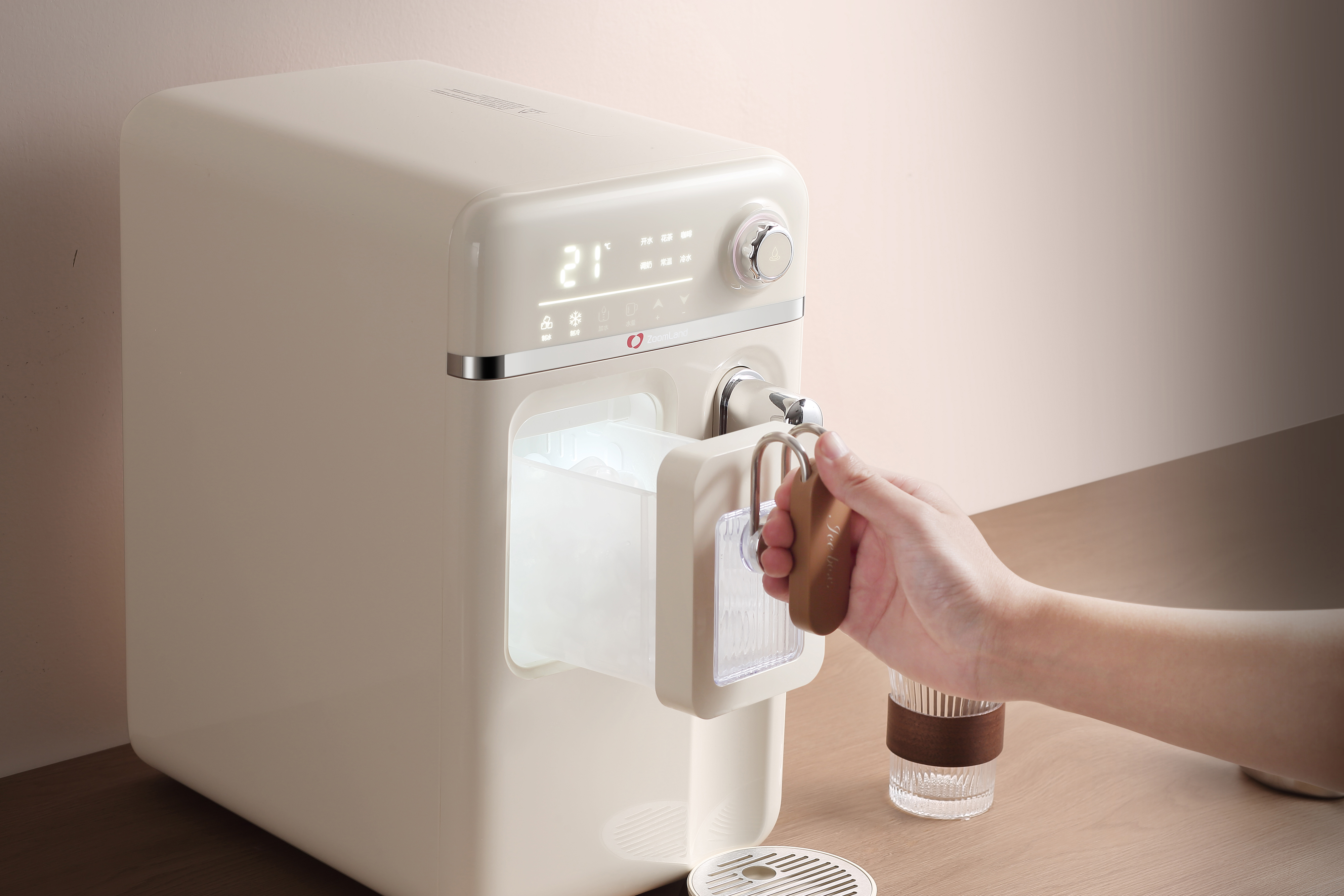 Water dispenser，Ice maker，household electrical appliances，Retro，Ice-making drinking water，delicate，innovate，good-looking，