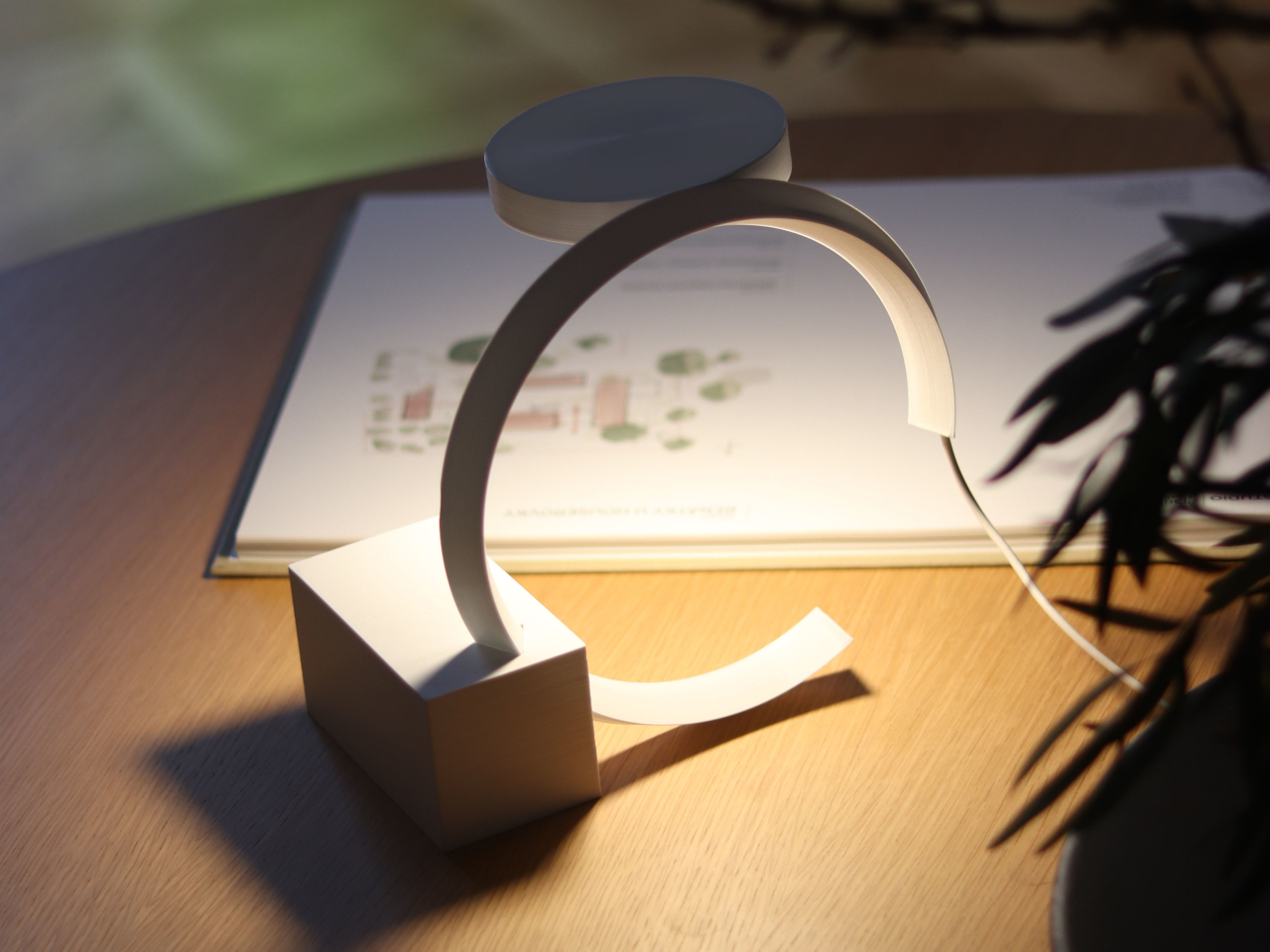 Orbyt，Suspension lamp，Memphis style，anti-gravity design，Minimalism，