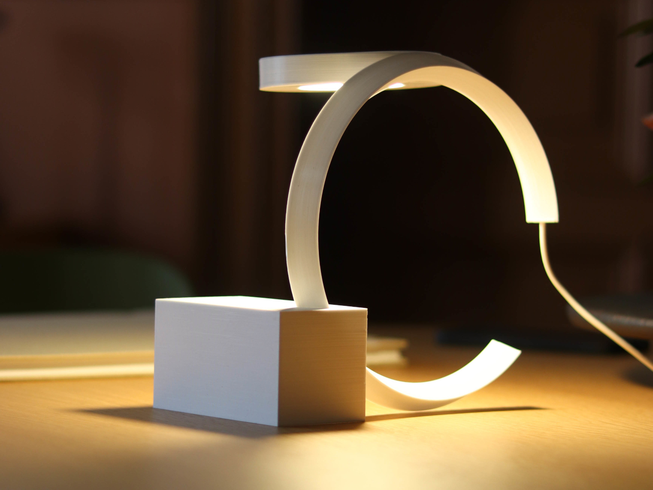 Orbyt，Suspension lamp，Memphis style，anti-gravity design，Minimalism，