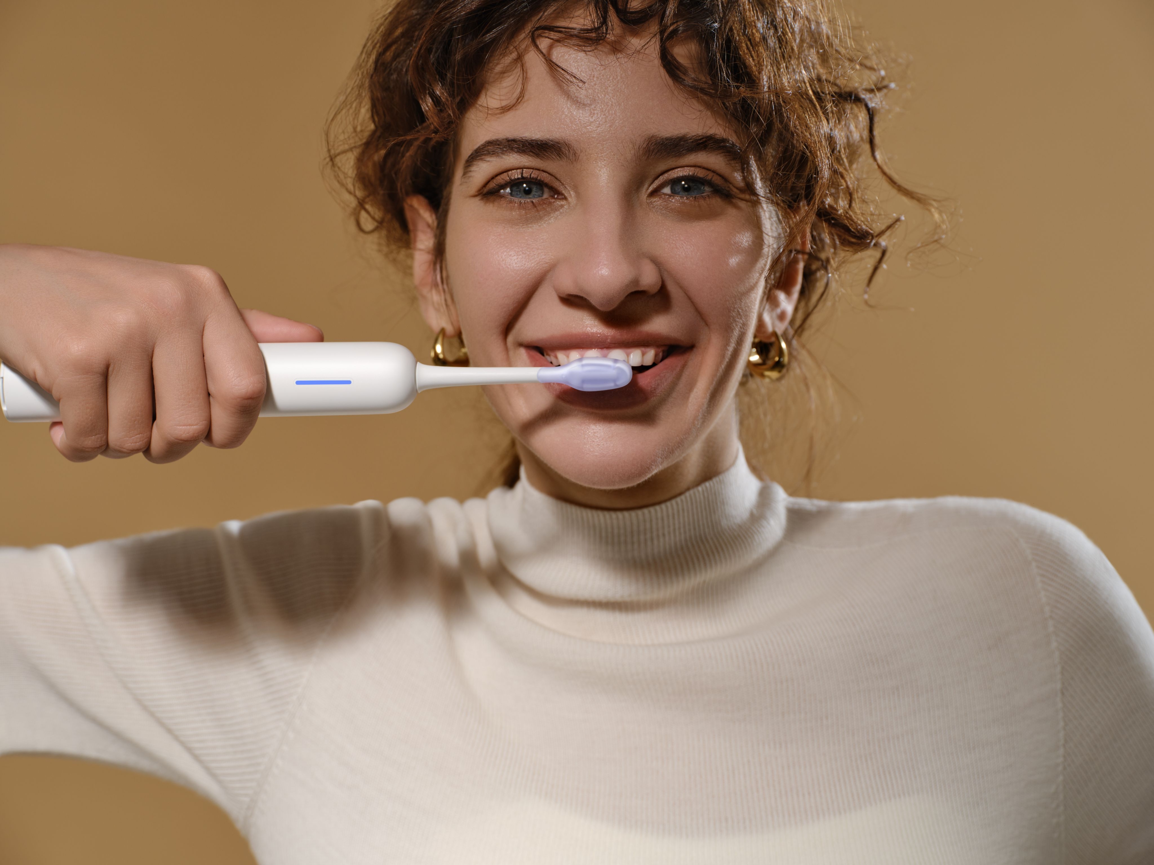 product design，Electric toothbrush，oral cavity，Personal care，household electrical appliances，Render，industrial design，Pursuit，