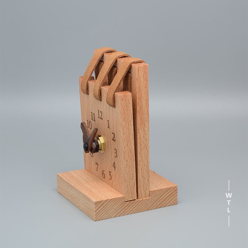 solid wood，desk clock，Clock，desktop，Beech，Retro，Ornaments，wooden ，