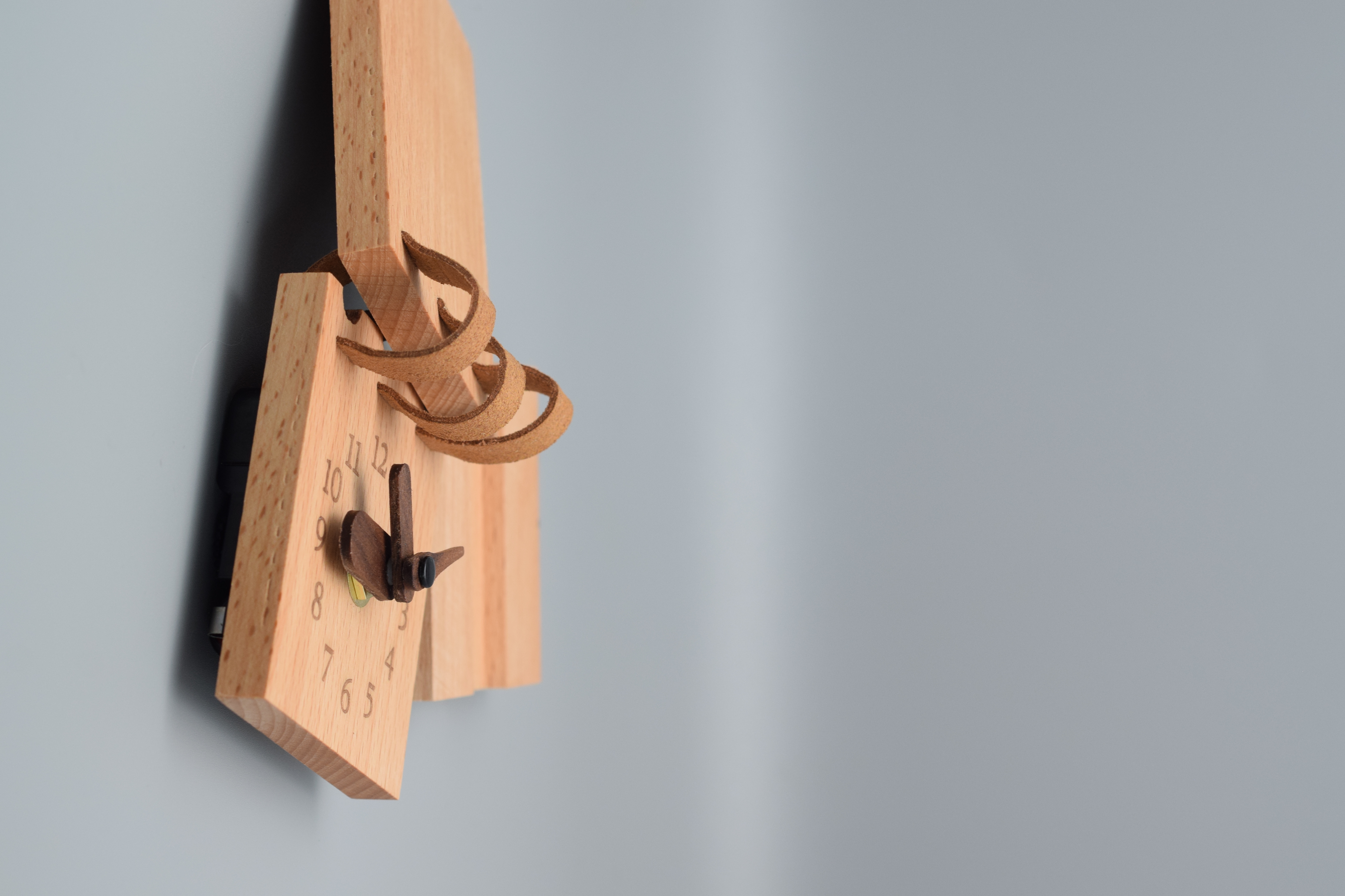 solid wood，desk clock，Clock，desktop，Beech，Retro，Ornaments，wooden ，