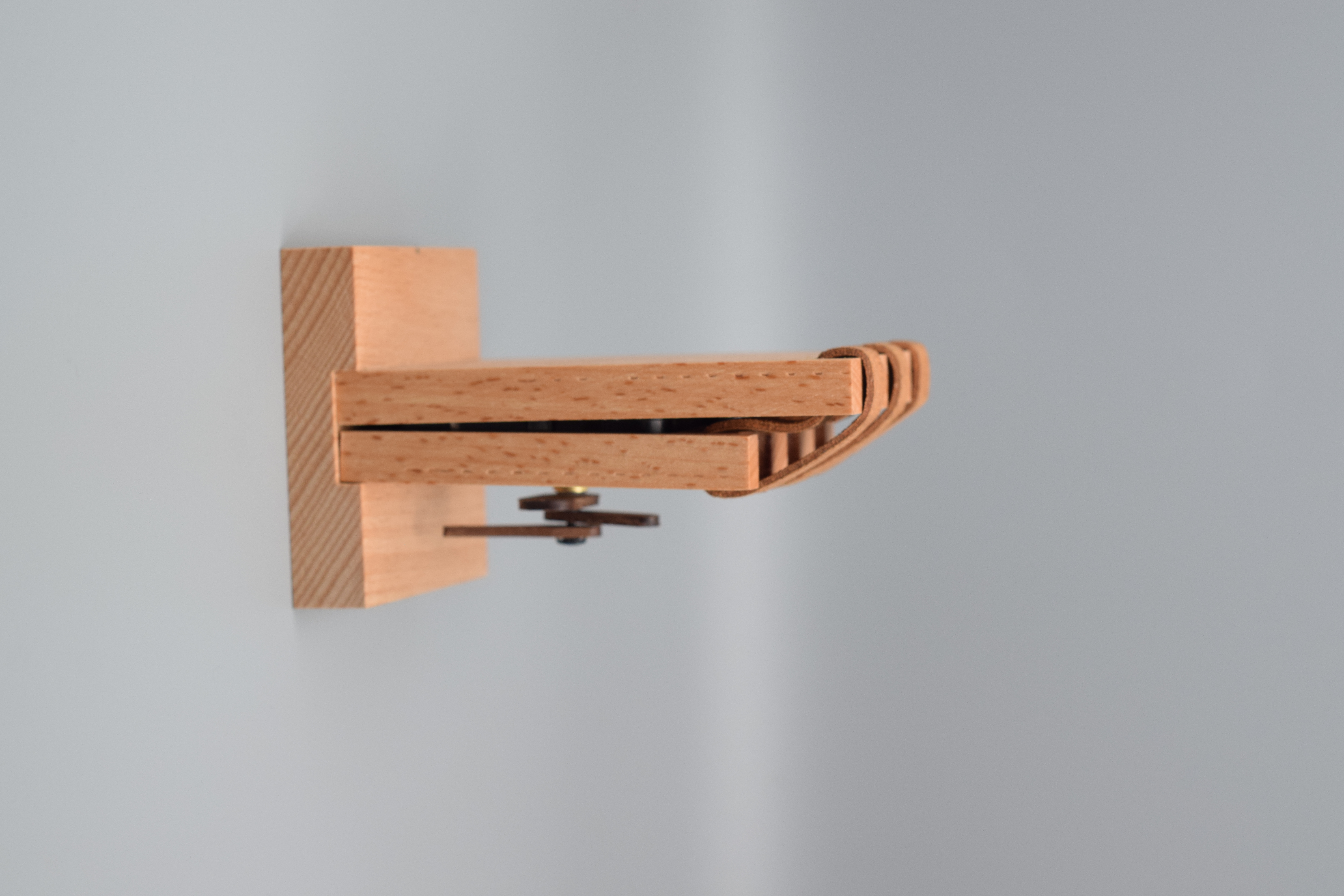 solid wood，desk clock，Clock，desktop，Beech，Retro，Ornaments，wooden ，