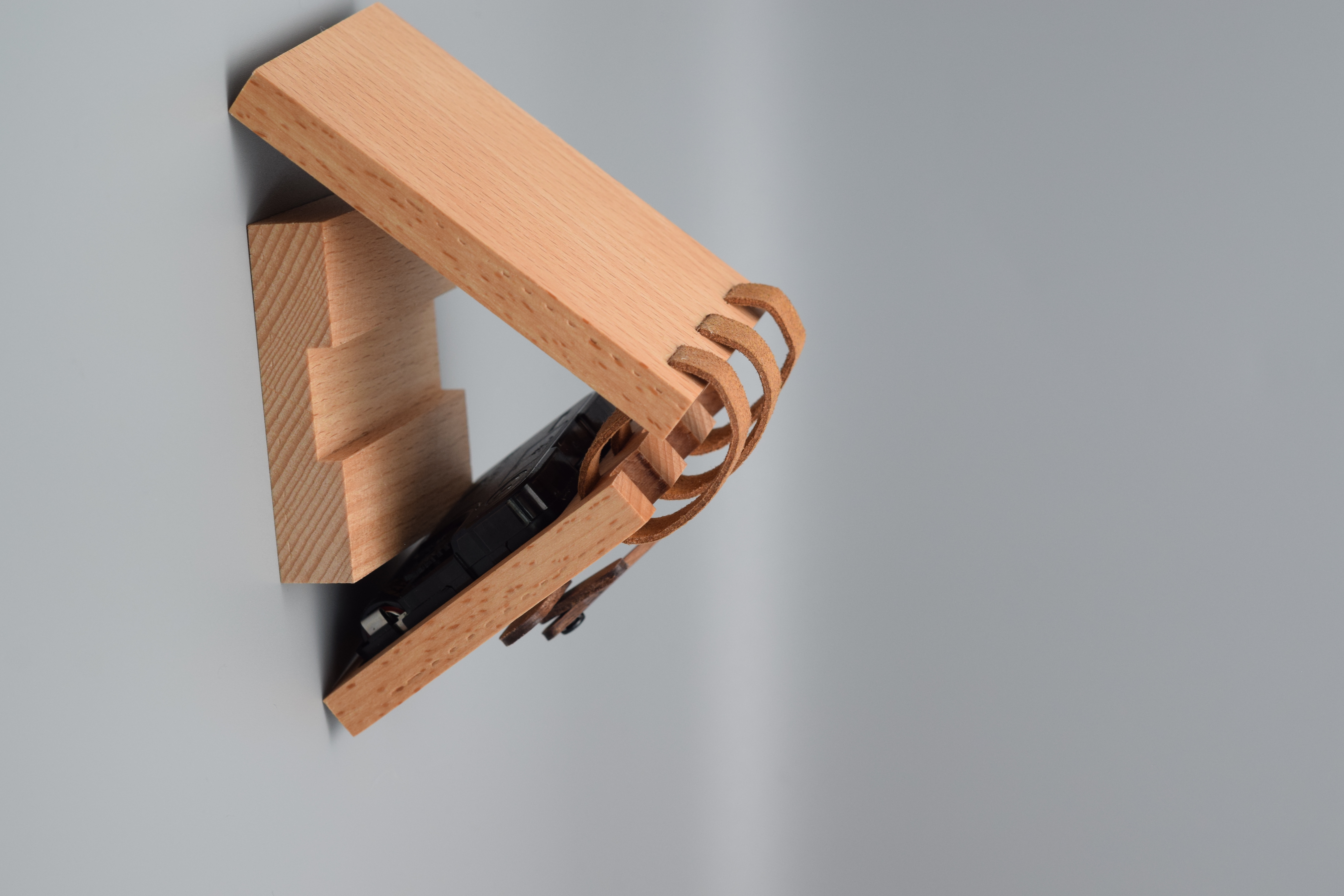 solid wood，desk clock，Clock，desktop，Beech，Retro，Ornaments，wooden ，