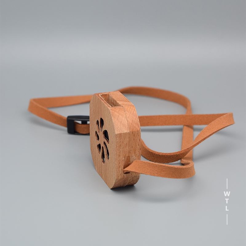 Fan，Portable，wooden ，solid wood，halter ，an electric appliance，Retro，