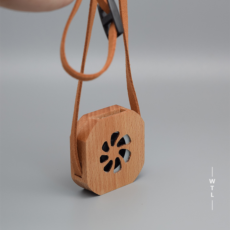 Fan，Portable，wooden ，solid wood，halter ，an electric appliance，Retro，