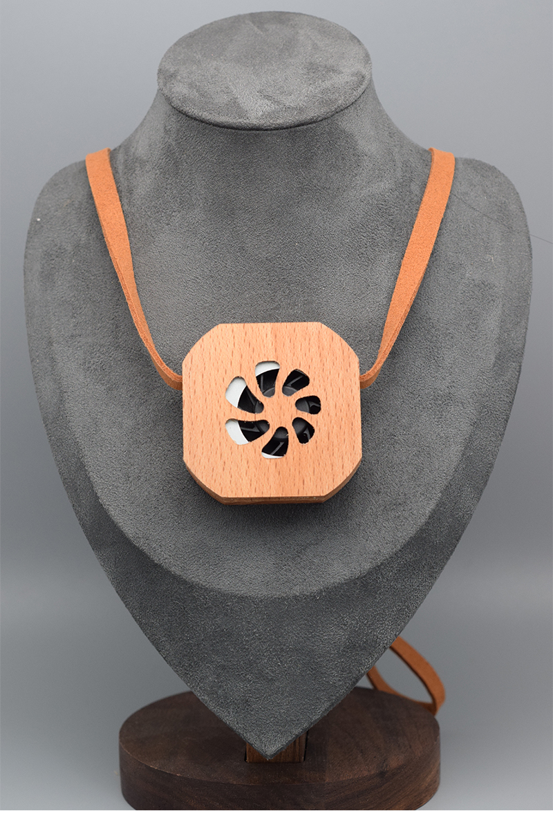 Fan，Portable，wooden ，solid wood，halter ，an electric appliance，Retro，