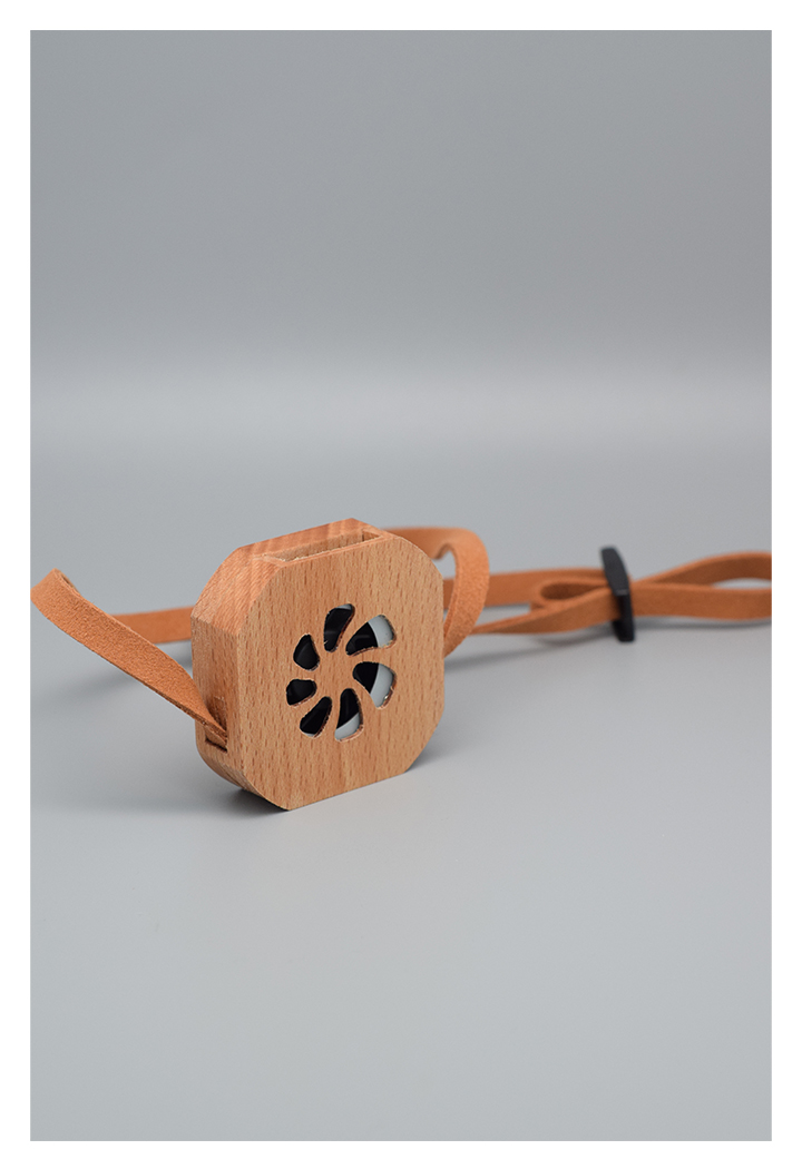 Fan，Portable，wooden ，solid wood，halter ，an electric appliance，Retro，