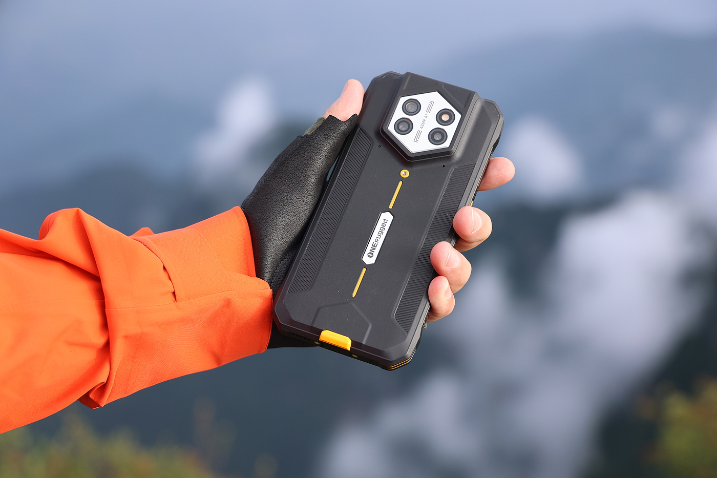 ONErugged outdoor three-proof mobile phone-P1，