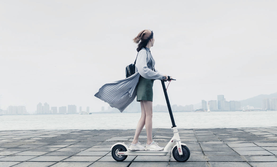 charge，Portable，conceptual design，Scooter，Cruiser Board，nike，Electric skateboard，