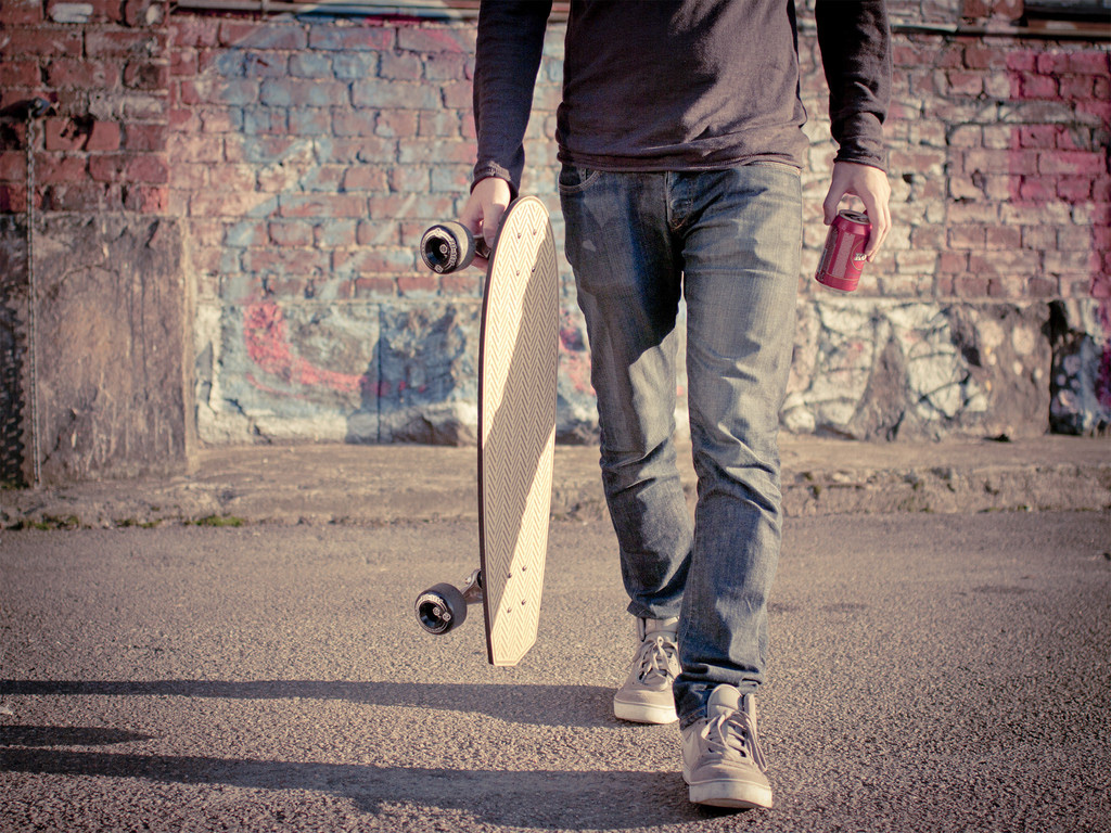 charge，Portable，conceptual design，Scooter，Cruiser Board，nike，Electric skateboard，
