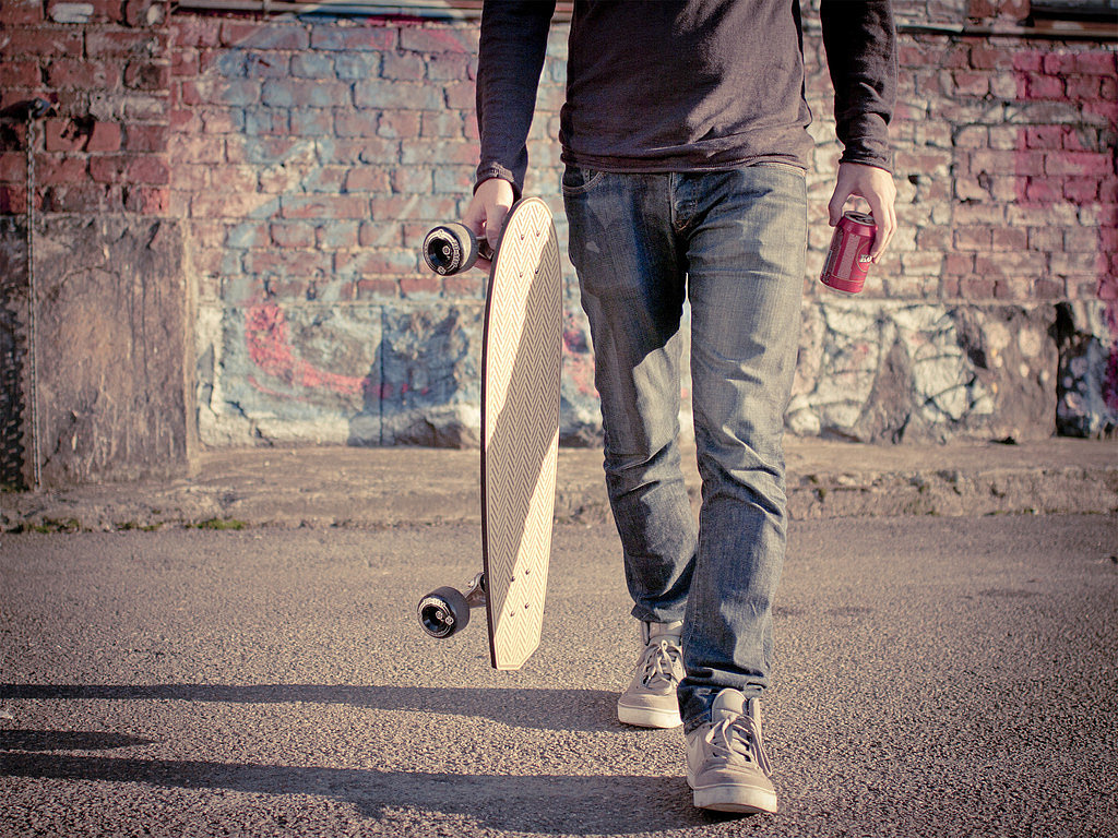 charge，Portable，conceptual design，Scooter，Cruiser Board，nike，Electric skateboard，