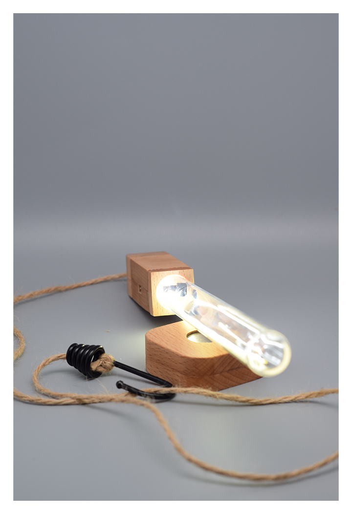 a chandelier，Atmosphere lamp，Decorative lamp，solid wood，wooden ，lamp，Retro，