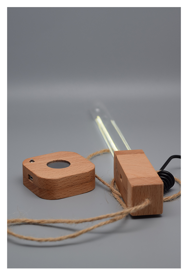 a chandelier，Atmosphere lamp，Decorative lamp，solid wood，wooden ，lamp，Retro，