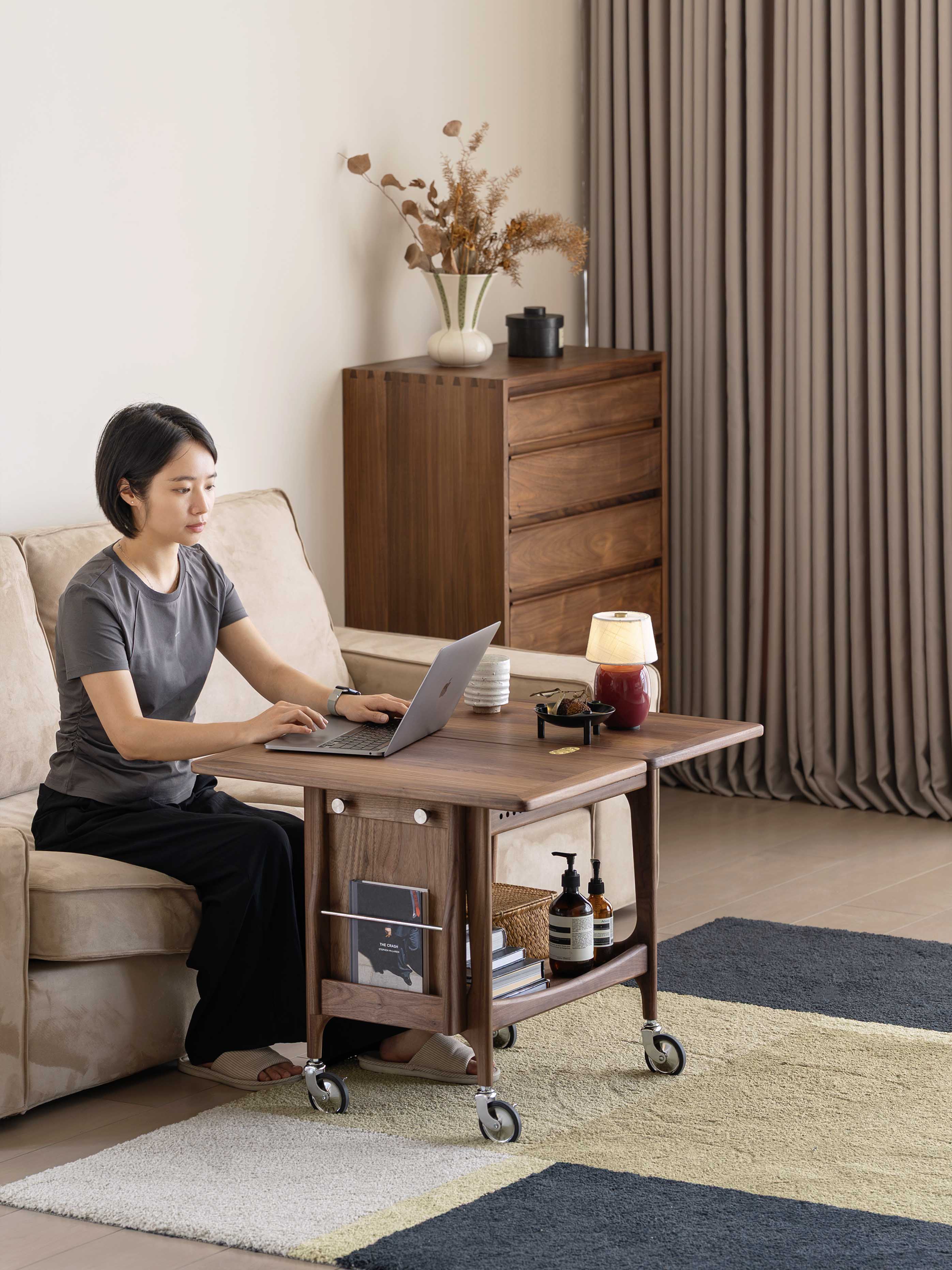 Original design，Black walnut furniture，medieval furniture，Solid wood furniture，Residential Furniture，furniture design ，Trolley，