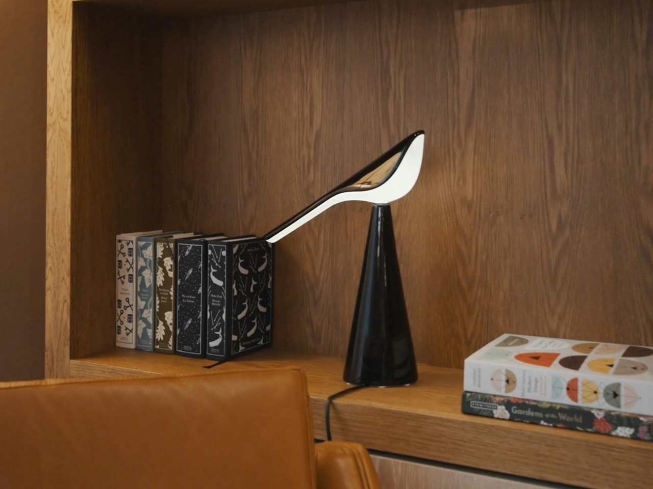 Bird shaped lamp，TICK，LED light，Acrylic，Metal base，