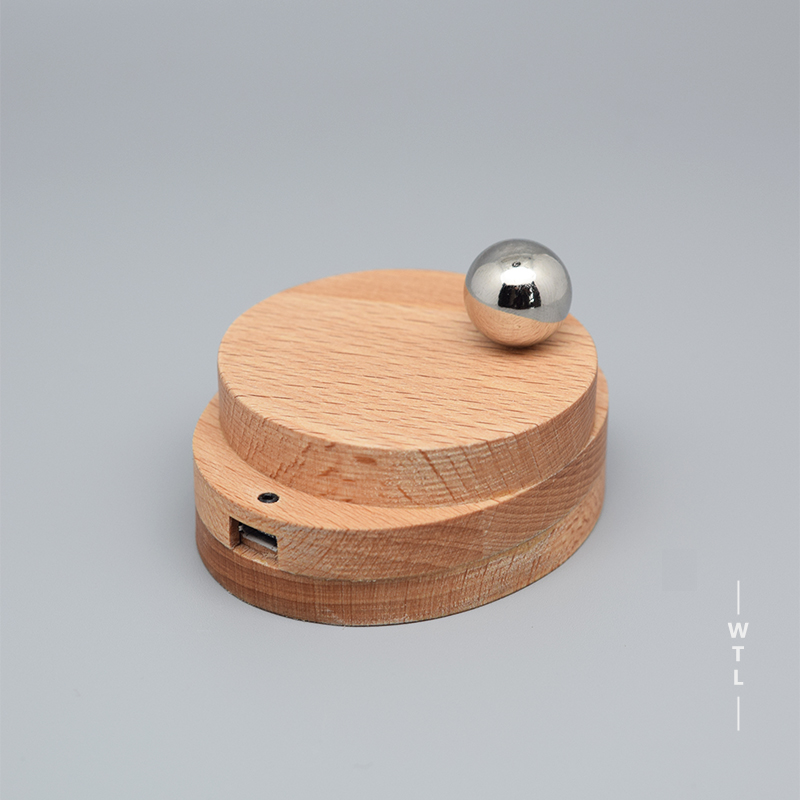 Beech，Interactive toys，Ornaments，magnetic ball，magnet，wooden ，Small ball，Movable，