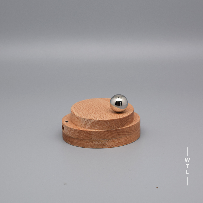 Beech，Interactive toys，Ornaments，magnetic ball，magnet，wooden ，Small ball，Movable，