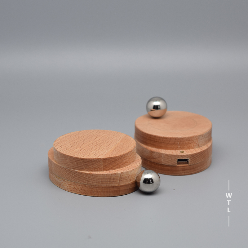 Beech，Interactive toys，Ornaments，magnetic ball，magnet，wooden ，Small ball，Movable，