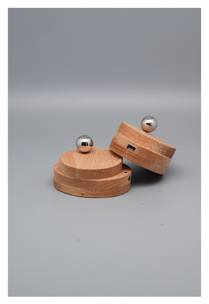 Beech，Interactive toys，Ornaments，magnetic ball，magnet，wooden ，Small ball，Movable，