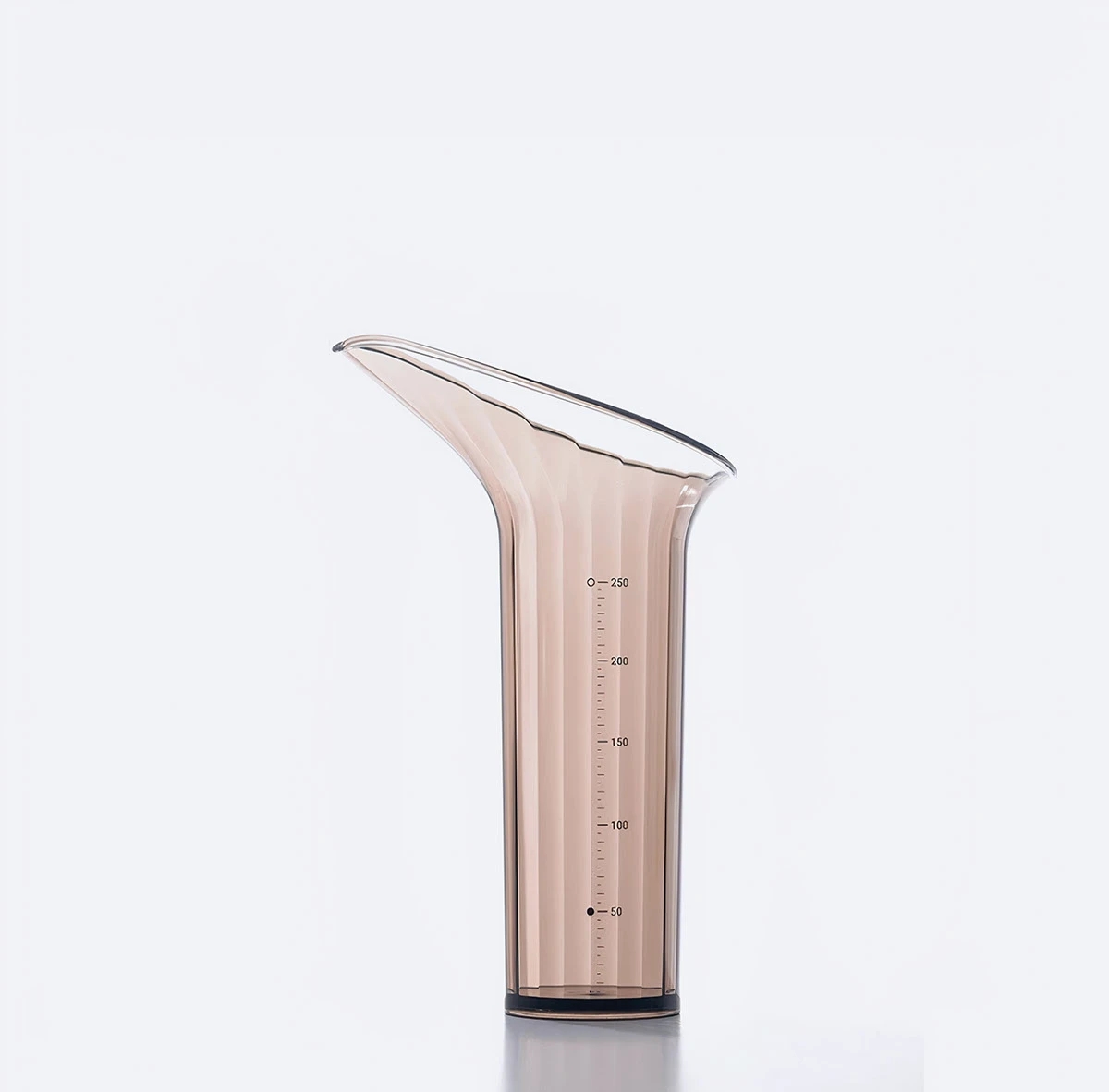 glass，tableware，Cocktail measuring cup，Kitchen supplies，