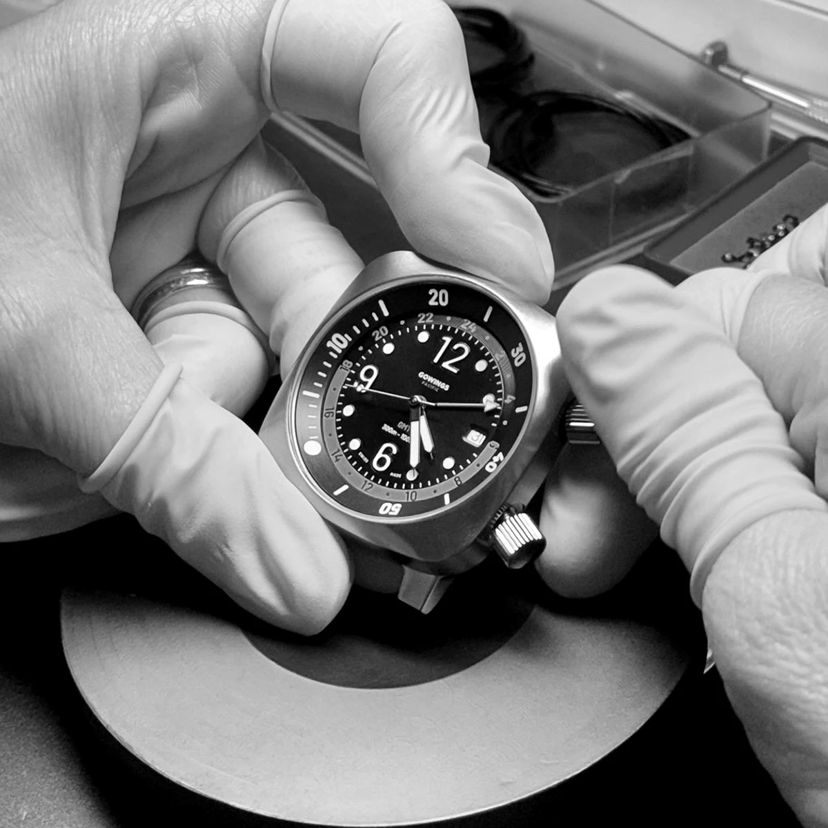 Katapult，Sellita SW330，Superior Swiss Watch，Mechanical movement，Titanium metal，