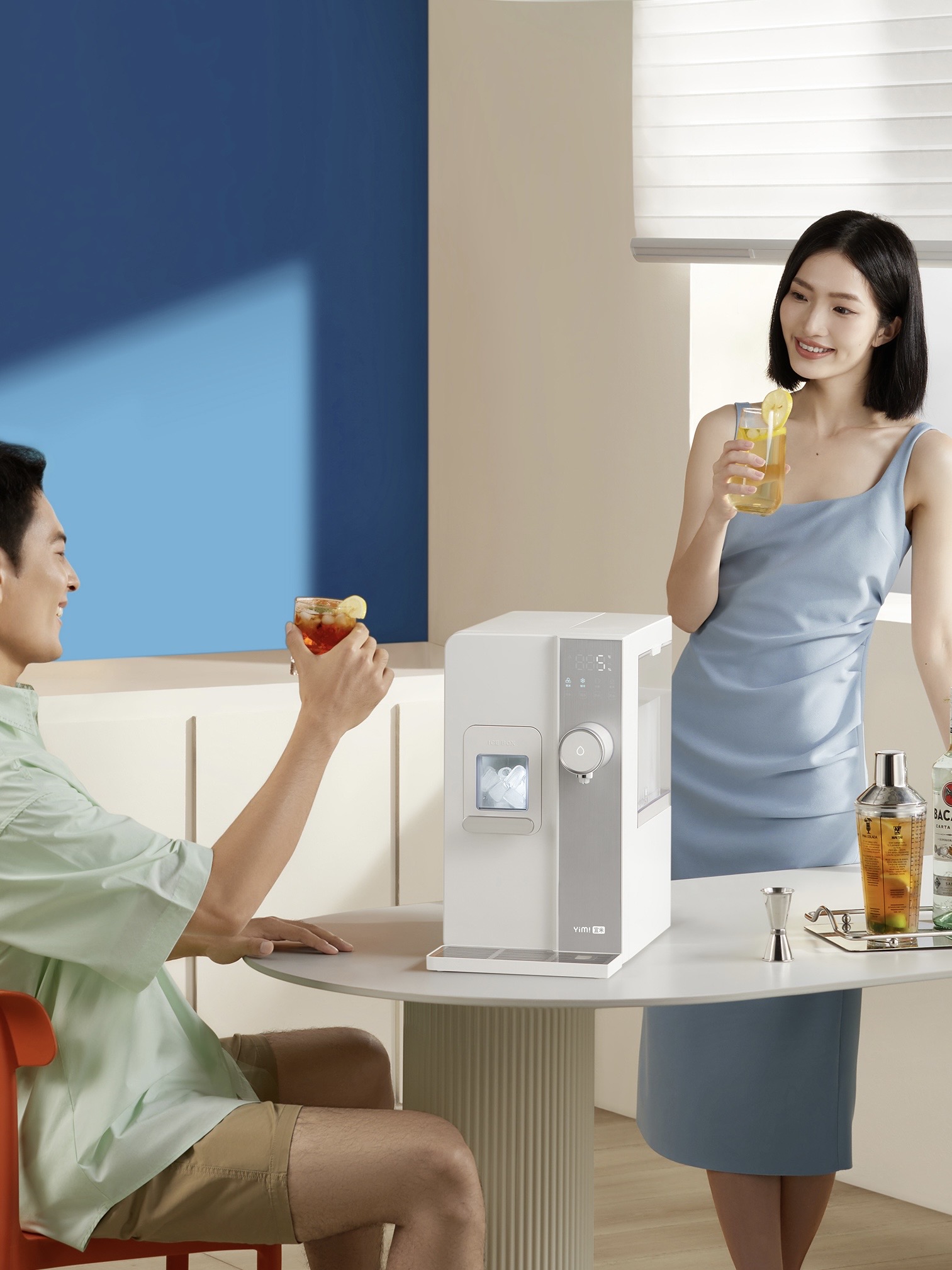 Ice maker，Water dispenser，Ice maker，Simplicity，Water dispenser，Minimalist，Simplicity，details，Minimalist，Water purifier，details，Color matching，Water purifier，Color matching，cmf，cmf，