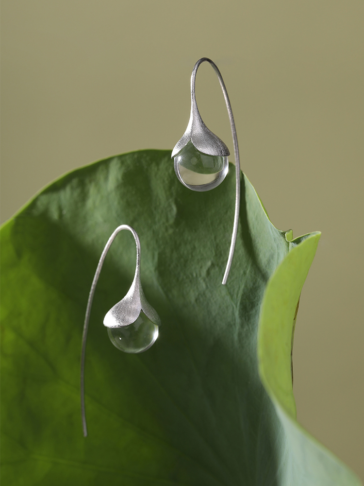 Morning dew，Crystal earrings，Natural white crystal，Girlfriend gift，Good thing recommendation，Original niche jewelry recommend，natural forest system，Valentine's Day gift，