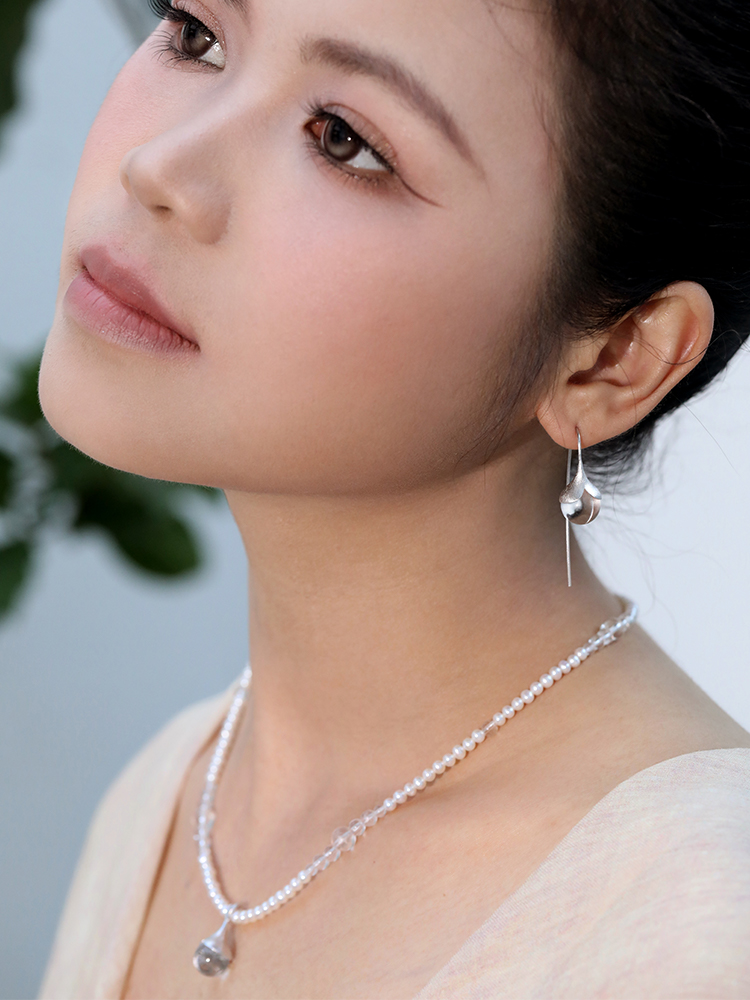 Morning dew，Crystal earrings，Natural white crystal，Girlfriend gift，Good thing recommendation，Original niche jewelry recommend，natural forest system，Valentine's Day gift，