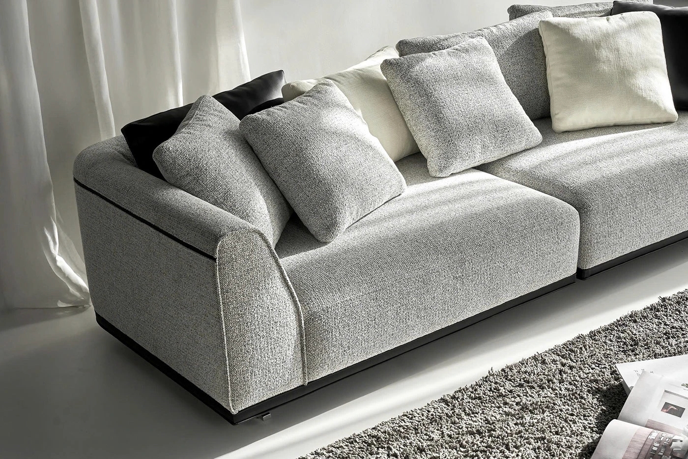 aurora，sofa，Italian design，tactile experience，Leatherwear，