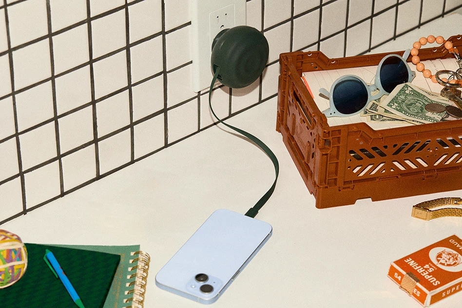 Counterpart，Charger，electronic product，Digital accessories，