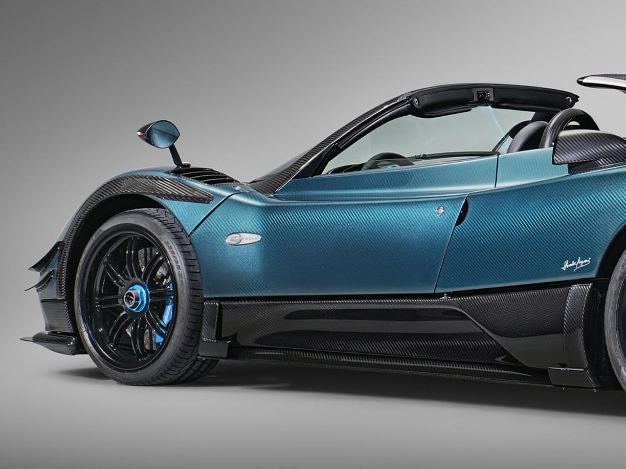 Super car，aviation aesthetics，Pagani Zonda Unico，customized style，carbon fibre，