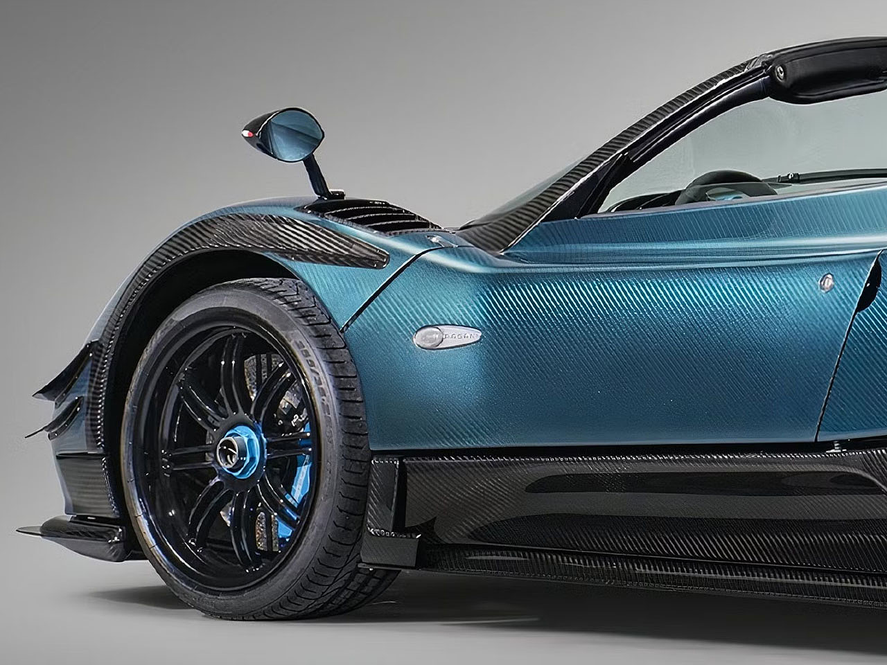 Super car，aviation aesthetics，Pagani Zonda Unico，customized style，carbon fibre，